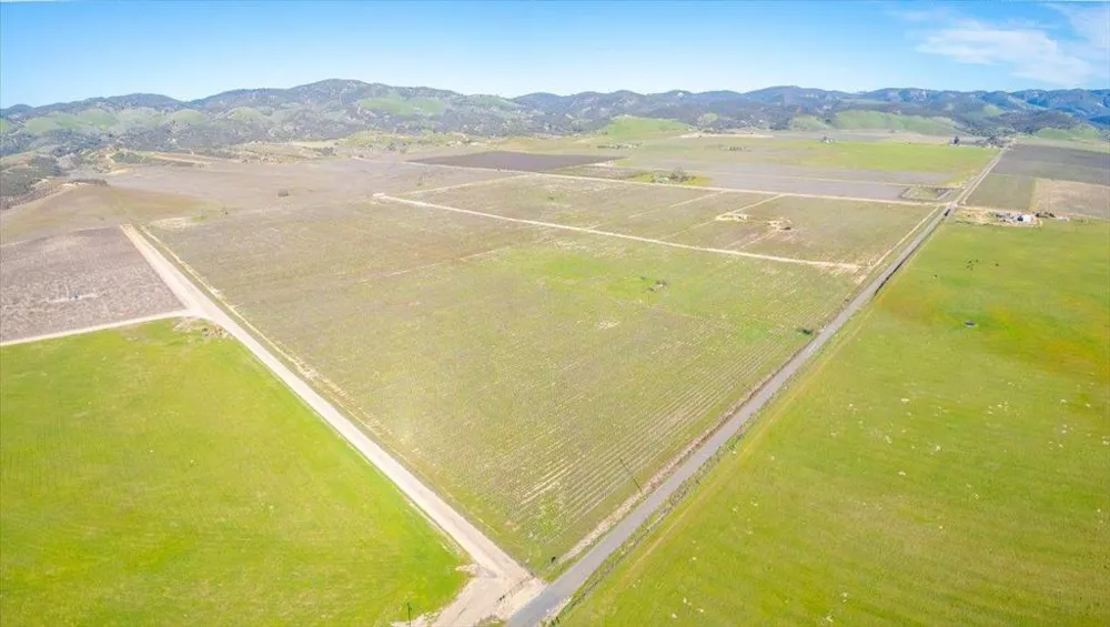 48655 Lockwood Jolon Road Lockwood, CA 93932