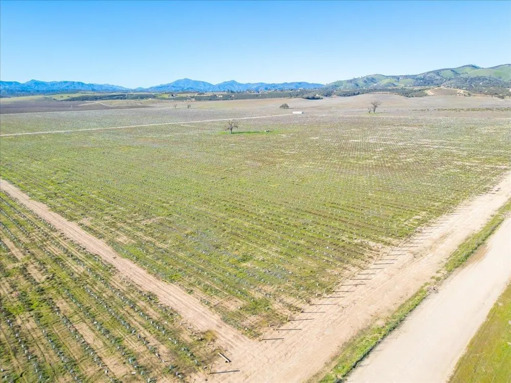 48655 Lockwood Jolon Road Lockwood, CA 93932