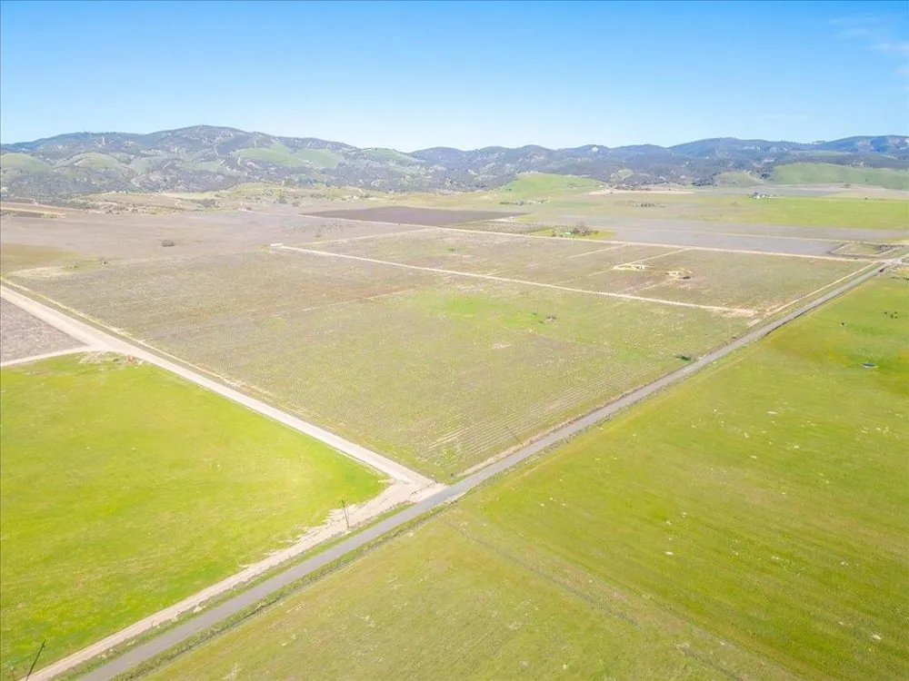 48655 Lockwood Jolon Road Lockwood, CA 93932