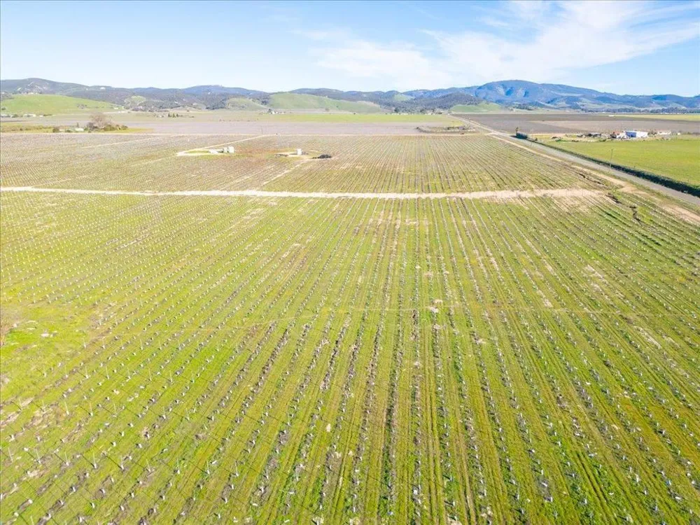 48655 Lockwood Jolon Road Lockwood, CA 93932