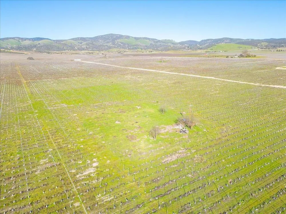 48655 Lockwood Jolon Road Lockwood, CA 93932