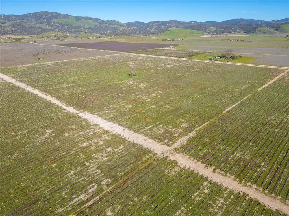 48655 Lockwood Jolon Road Lockwood, CA 93932