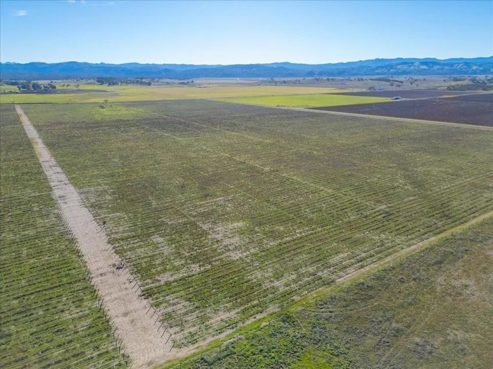 48655 Lockwood Jolon Road Lockwood, CA 93932