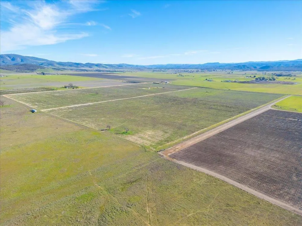 48655 Lockwood Jolon Road Lockwood, CA 93932