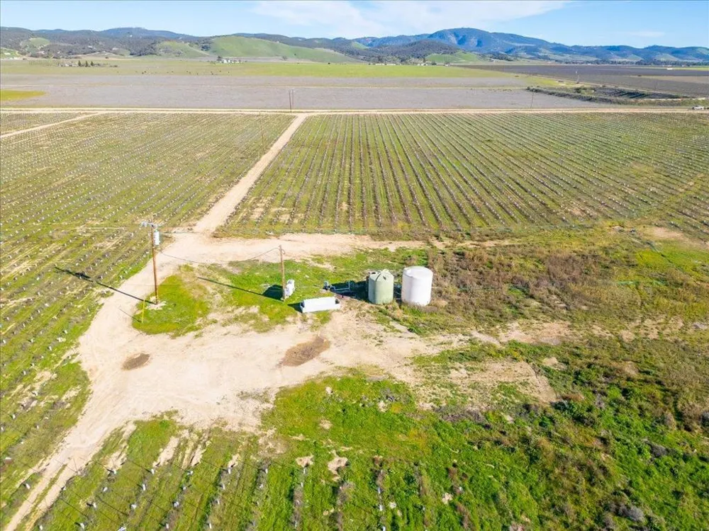 48655 Lockwood Jolon Road Lockwood, CA 93932