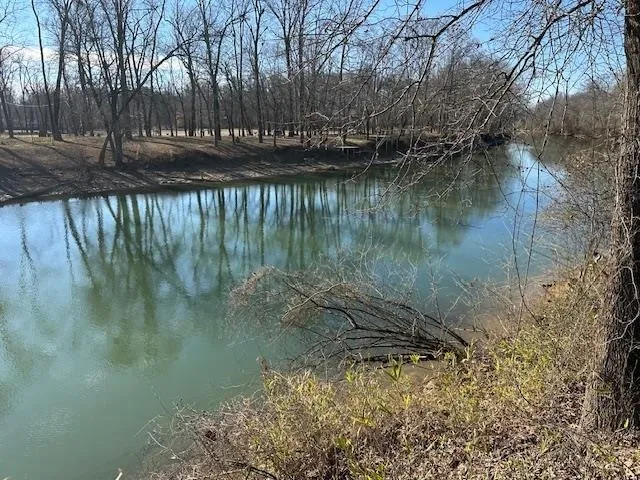 136 RIVER RUN ESTATES/CRAVENS RD Savannah, TN 38372
