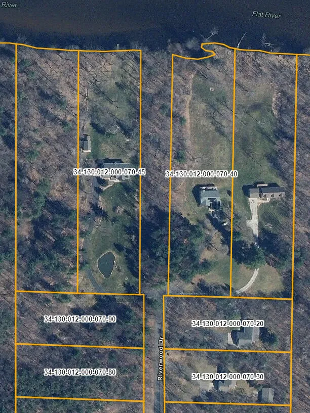 6961 Riverwood Drive Belding, MI 48809