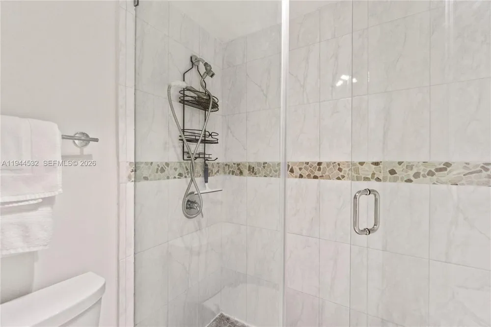 100 Lincoln Rd #501 Miami Beach, FL 33139
