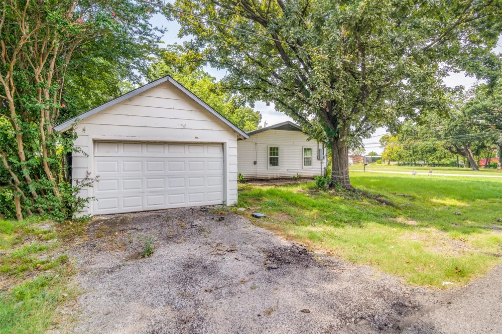 109 Church Street Quinlan, TX 75474