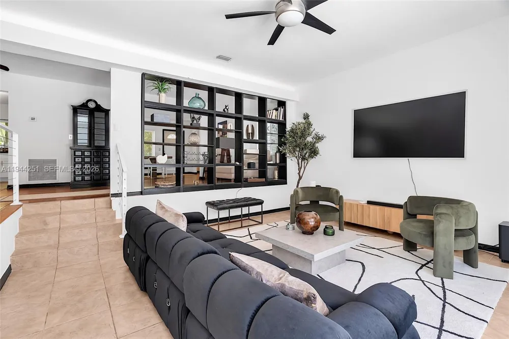 660 NE 121st St Biscayne Park, FL 33161