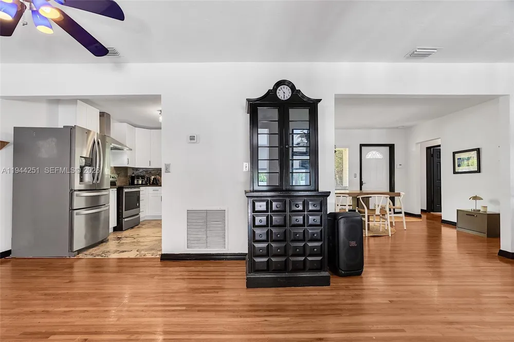 660 NE 121st St Biscayne Park, FL 33161