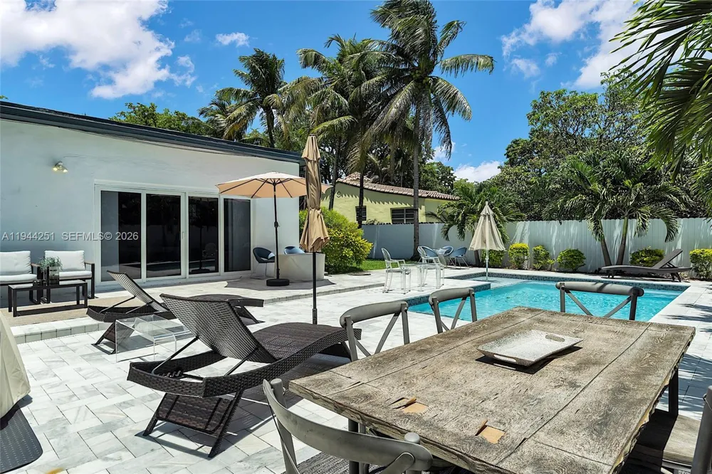 660 NE 121st St Biscayne Park, FL 33161