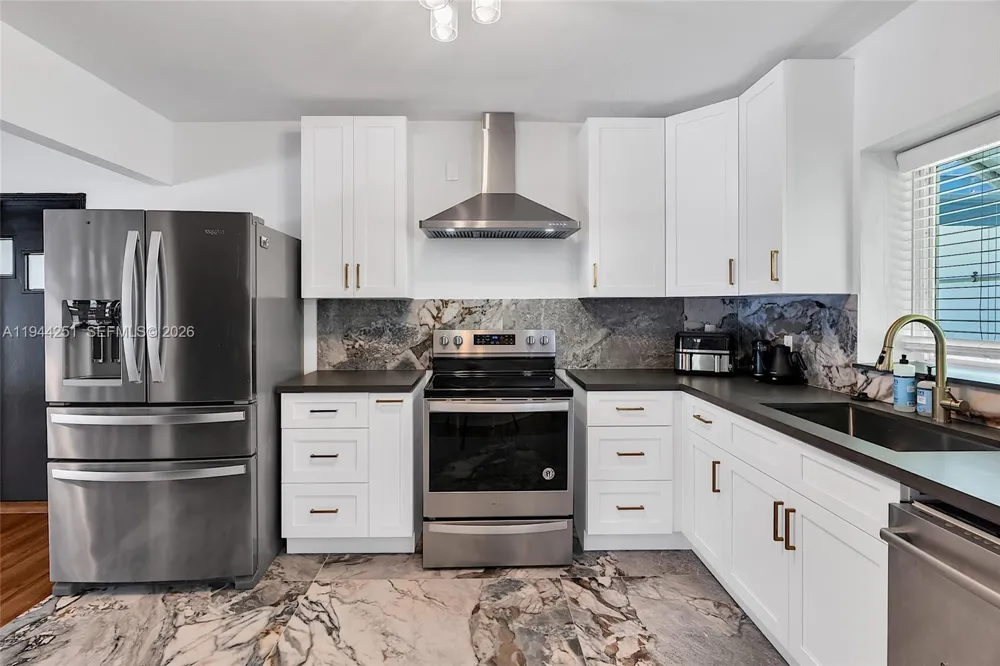 660 NE 121st St Biscayne Park, FL 33161