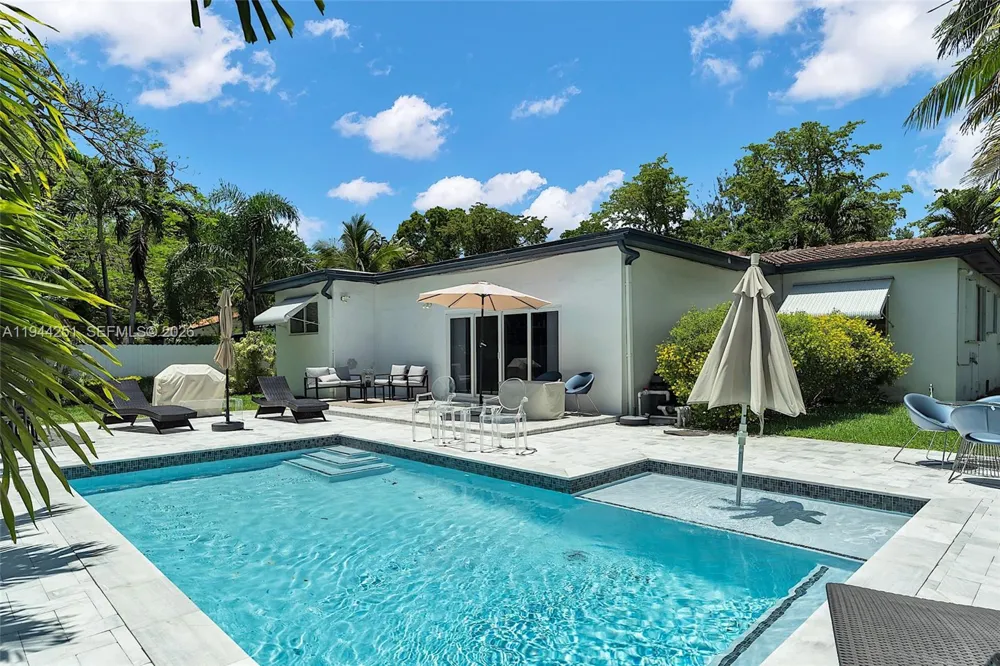 660 NE 121st St Biscayne Park, FL 33161