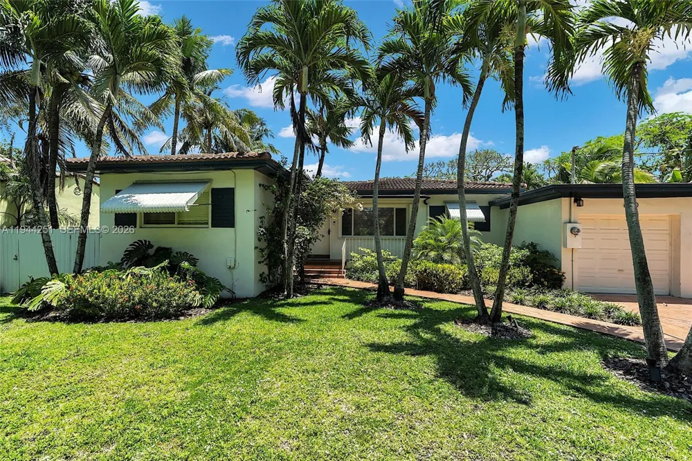 660 NE 121st St Biscayne Park, FL 33161