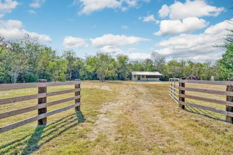 12673 Highway 21 W