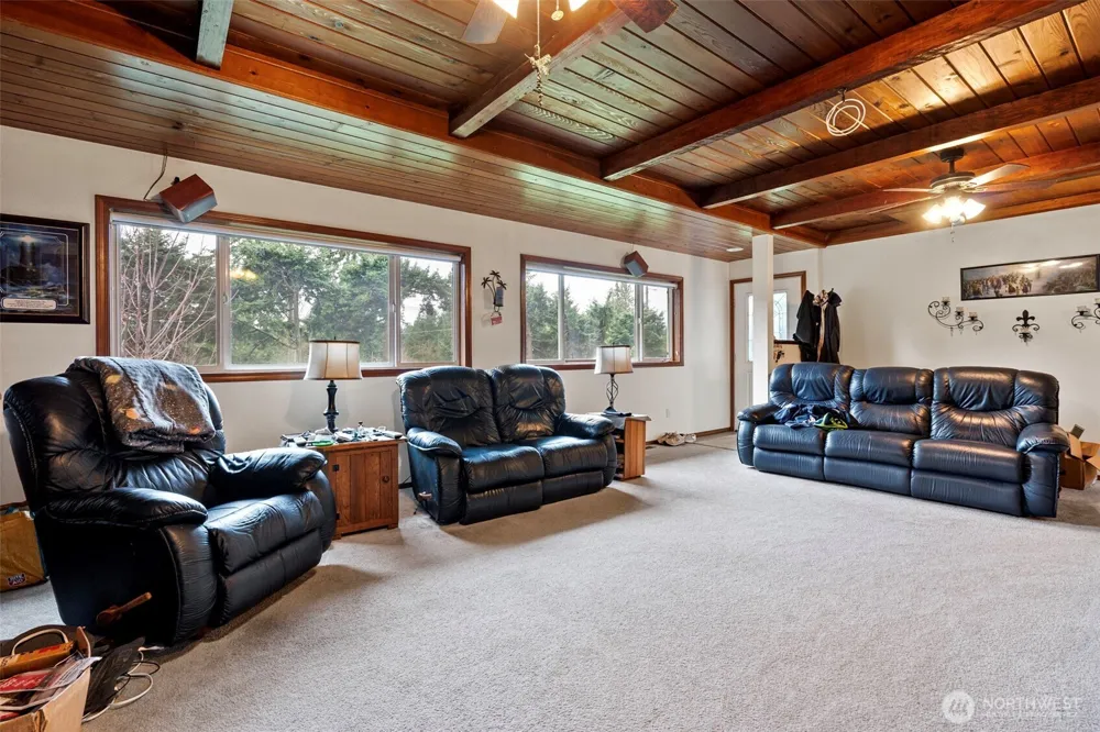 9431 Pipeline Road E Puyallup, WA 98371