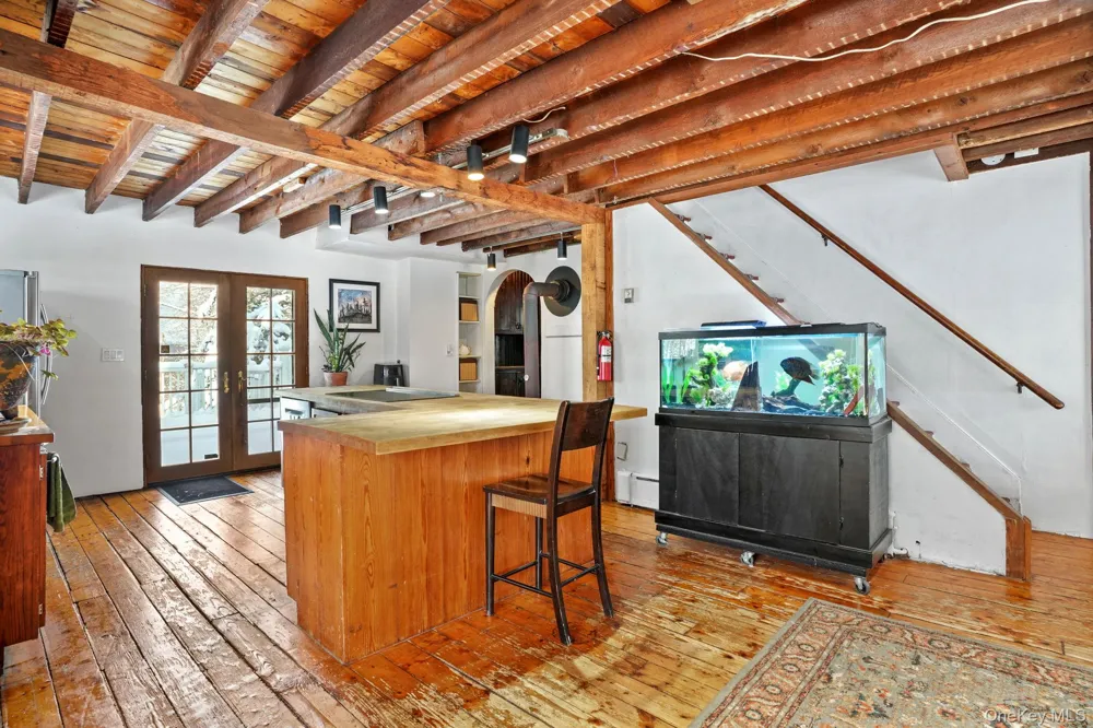 1780 Strawberry Road Mohegan Lake, NY 10547
