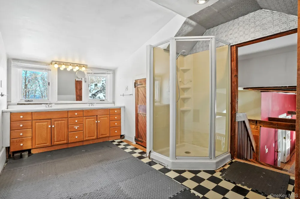 1780 Strawberry Road Mohegan Lake, NY 10547