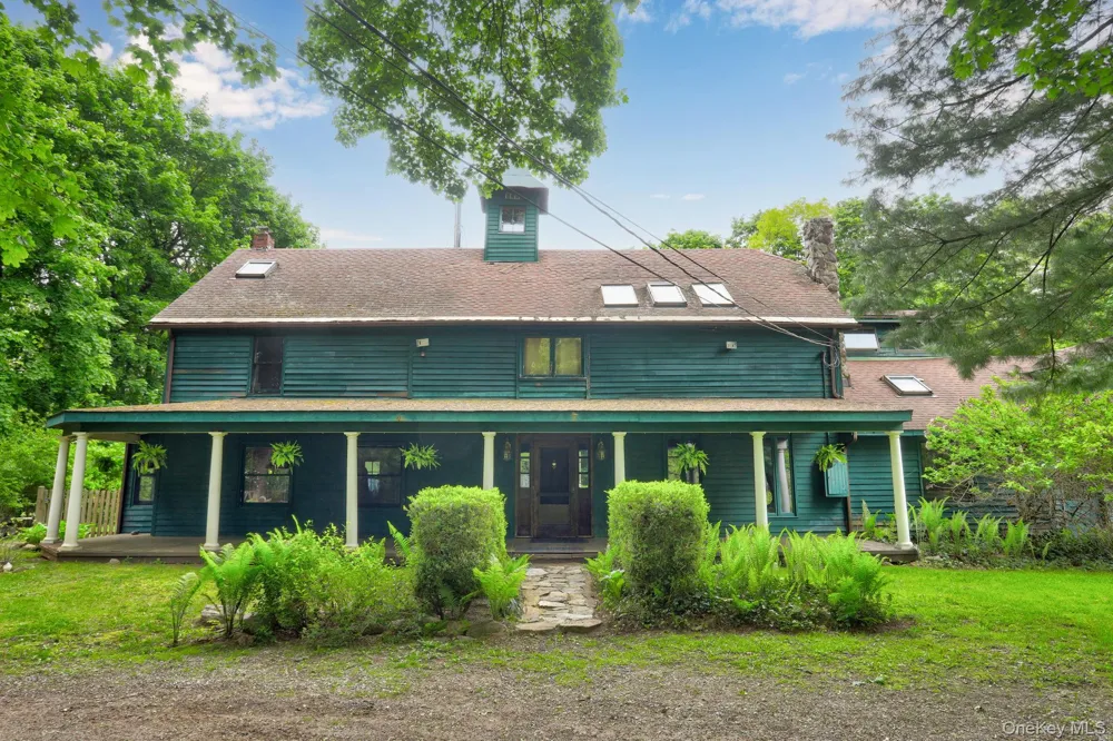 1780 Strawberry Road Mohegan Lake, NY 10547