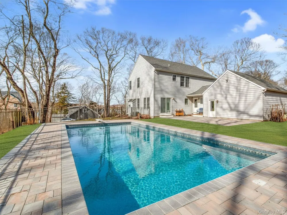 485 Hickory Avenue Southold, NY 11971