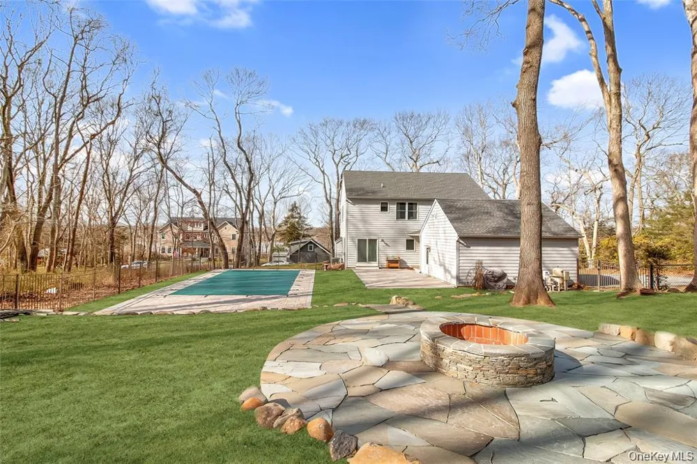 485 Hickory Avenue Southold, NY 11971