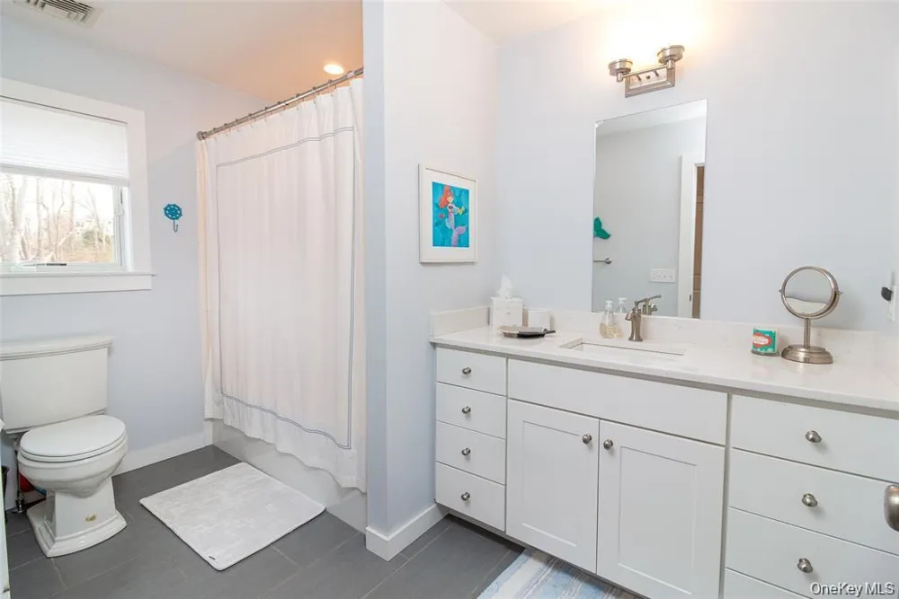 485 Hickory Avenue Southold, NY 11971