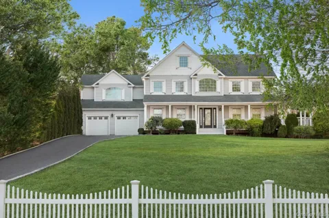 47 Bathing Beach Road
