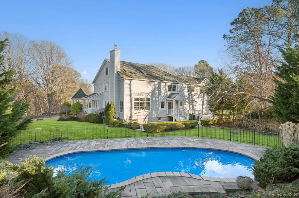 47 Bathing Beach Road Southampton, NY 11968