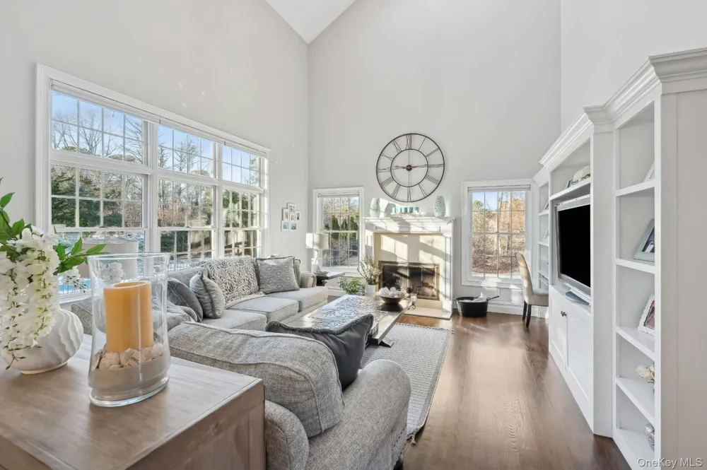 47 Bathing Beach Road Southampton, NY 11968