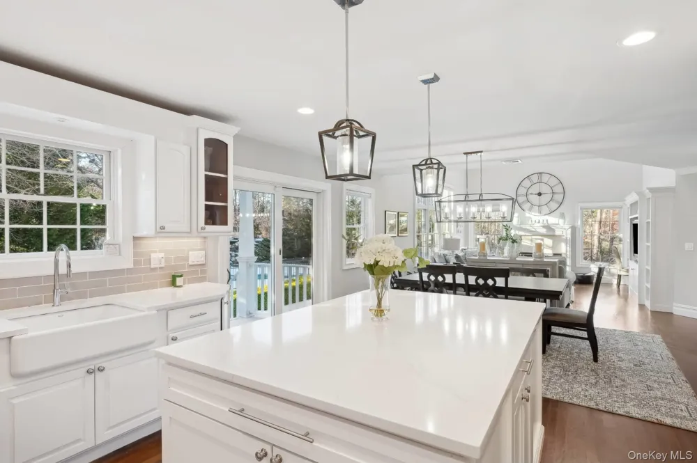 47 Bathing Beach Road Southampton, NY 11968