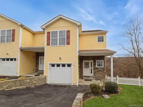 43 Aveonis Court