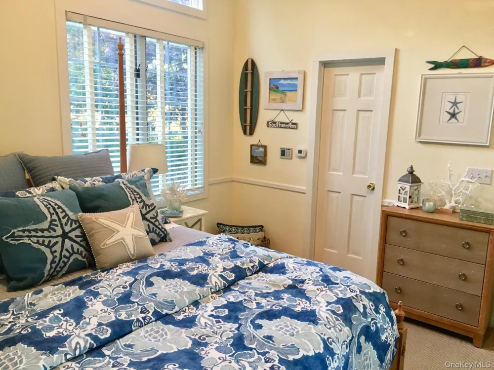 42 Towd Point Road Southampton, NY 11968