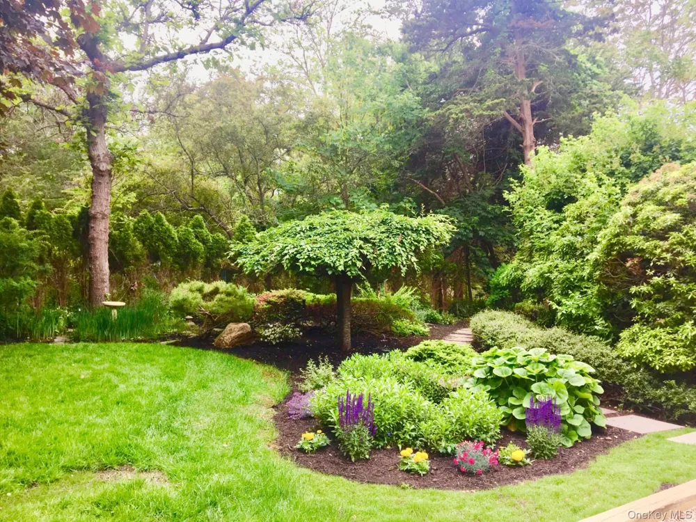 42 Towd Point Road Southampton, NY 11968