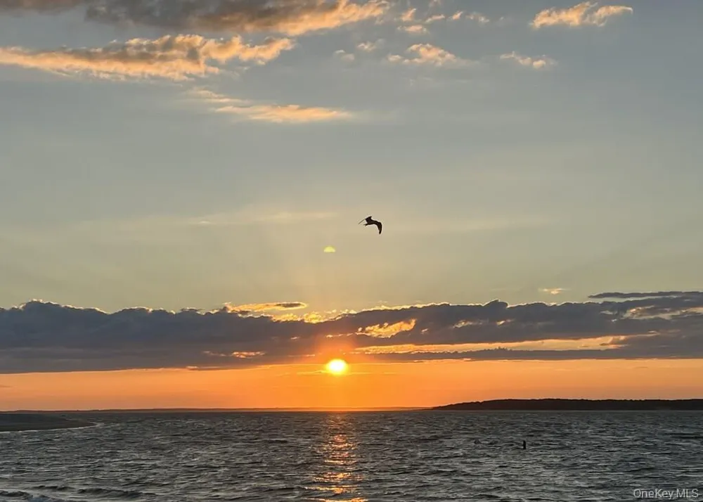 42 Towd Point Road Southampton, NY 11968
