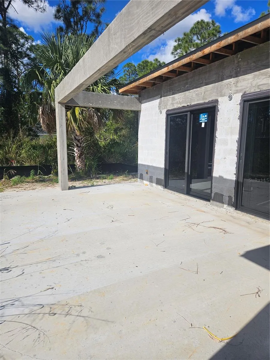 2615 25TH STREET W Lehigh Acres, FL 33971