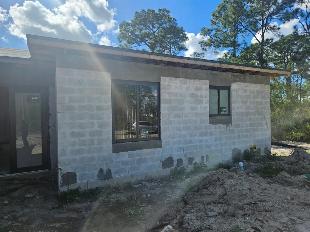 2615 25TH STREET W Lehigh Acres, FL 33971