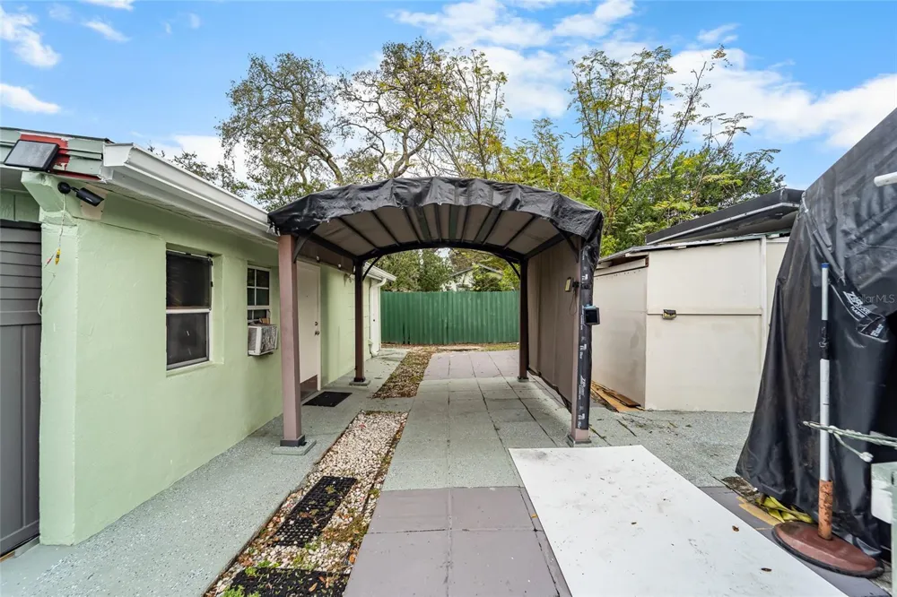 10001 ARDEN AVENUE Tampa, FL 33612