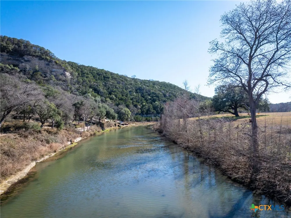 833 Bingham Lane New Braunfels, TX 78132