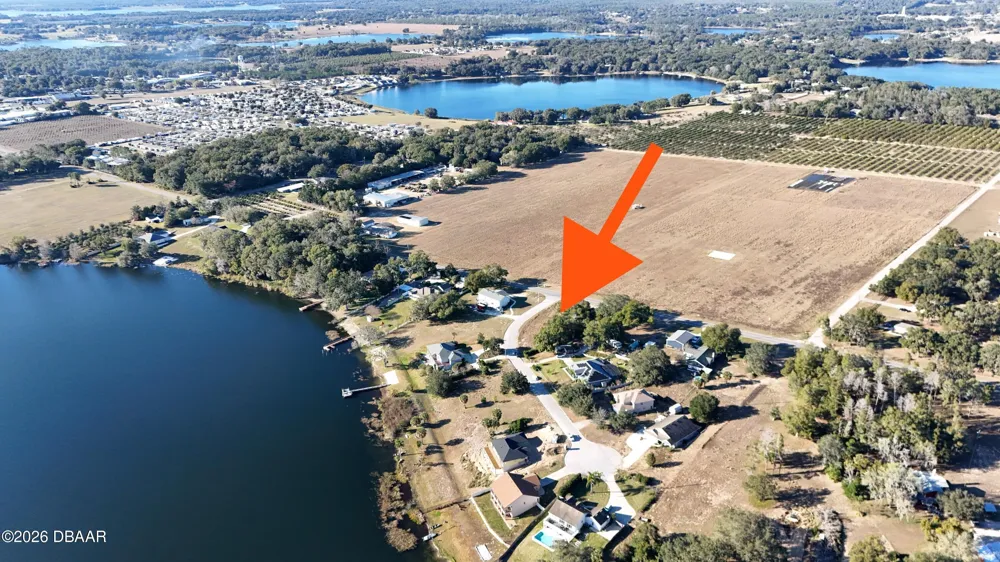8 E Collins Street Umatilla, FL 32784