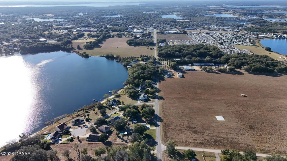 8 E Collins Street Umatilla, FL 32784