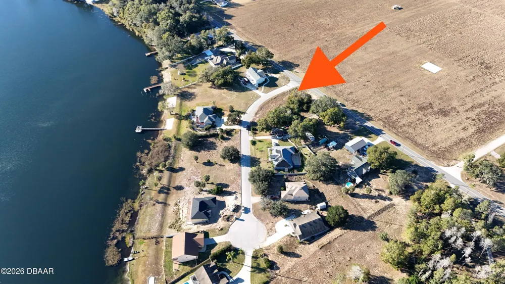 8 E Collins Street Umatilla, FL 32784