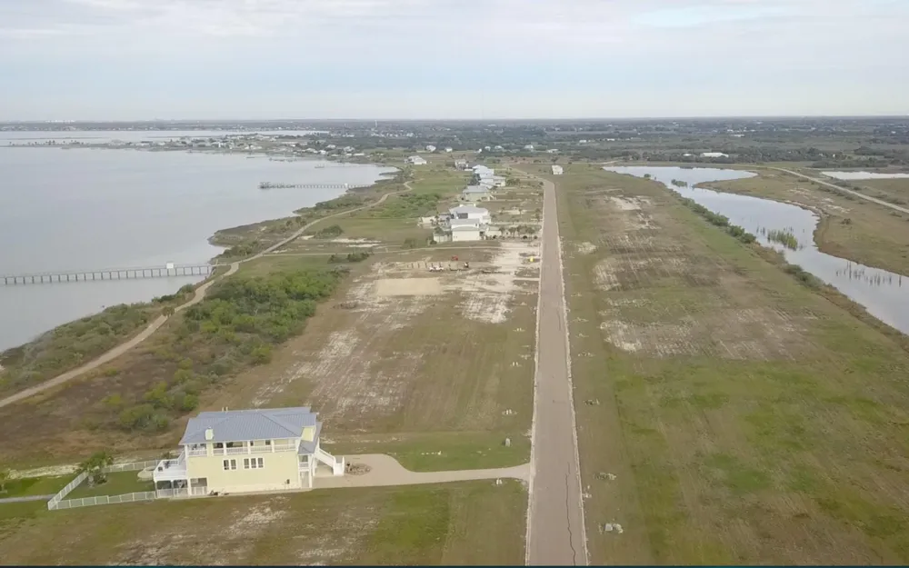 54 Bay Club Drive Seadrift, TX 77983