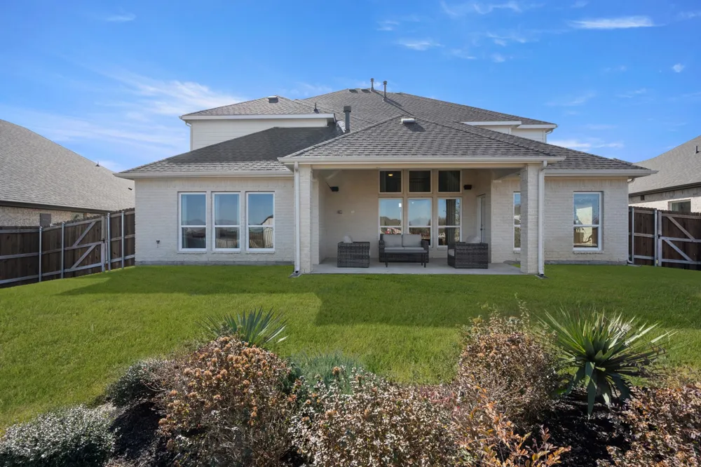 613 Majestic Oak Lane Waxahachie, TX 75165