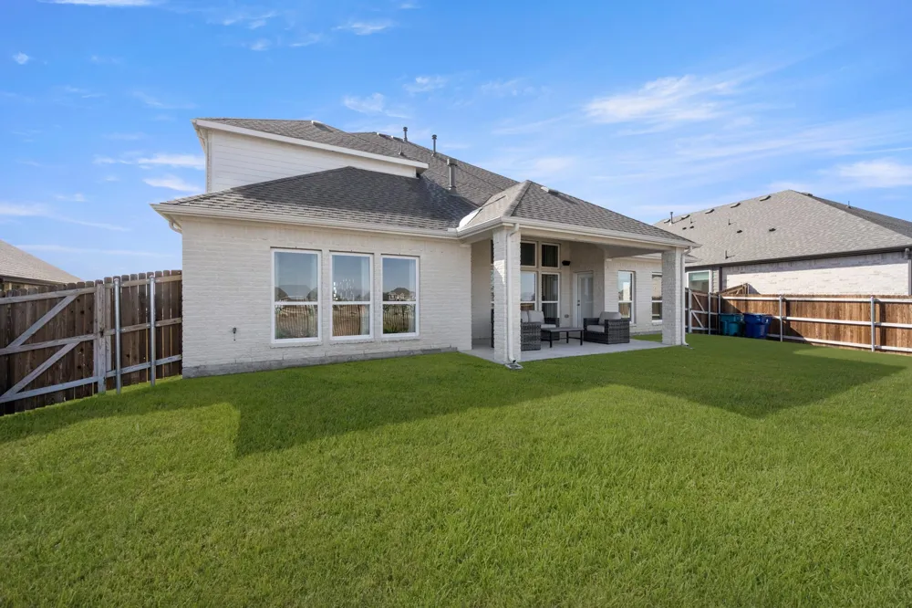 613 Majestic Oak Lane Waxahachie, TX 75165