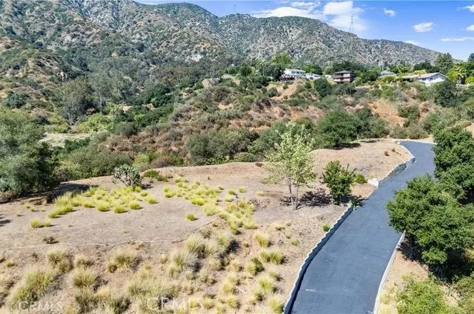 25 Woodlyn Lane Bradbury, CA 91008