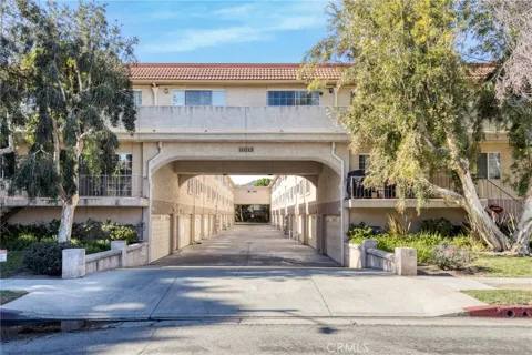 10215 Variel Avenue #7