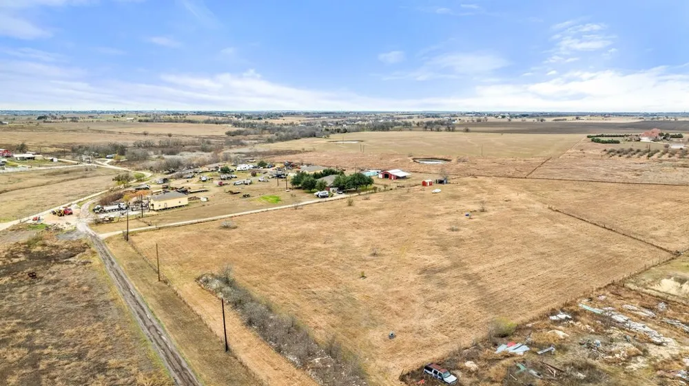 20646 Cameron Road Coupland, TX 78615