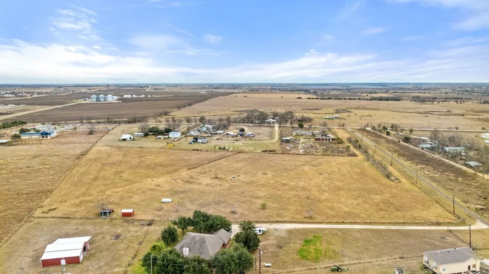 20646 Cameron Road Coupland, TX 78615