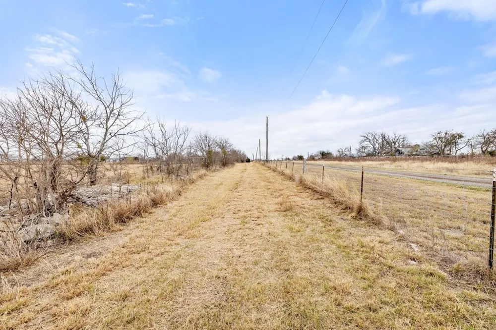 20646 Cameron Road Coupland, TX 78615